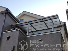 のバルコニー・ベランダ屋根 メニーウェル R型 屋根タイプ 単体 積雪〜20cm対応+吊り下げ式竿掛け 標準タイプ 2本入 施工例