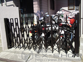 のカーゲート トリップゲート PC型 ノンレール 片開き 施工例