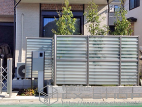 のフェンス・柵 サニーブリーズフェンスS型 間仕切りタイプ 施工例