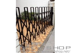 のカーゲート トリップゲート PA型 ノンレール 片開き 33S 施工例