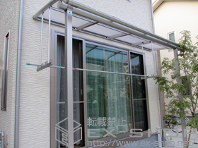 のテラス屋根 プレシオステラス R型 テラスタイプ 単体 積雪〜20cm対応＋吊り下げ式物干し 標準 2本入り 施工例