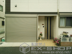 のガレージシャッター ガレージシャッタークワトロ 電動式 外部付タイプ 施工例