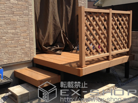 のウッドデッキ リウッドデッキ200+独立式リウッドステップ2型+リウッドデッキフェンス2型 ラチス格子 施工例