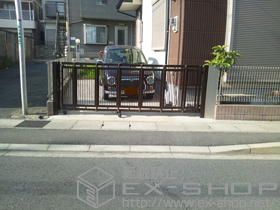 のカーゲート エクスライン伸縮ゲート2型 ノンレール 片開き 施工例