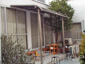 のテラス屋根 ライザーテラスII R型 テラスタイプ 単体 積雪〜20cm対応 施工例