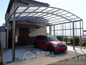 のカーポート カーブポートシグマIII ワイド 積雪〜30cm対応+カーブポートシグマIII用 サイドパネル 施工例