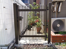 の門扉 ハイ千峰 片開き 柱使用 施工例