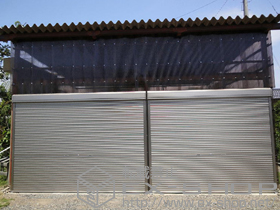 のガレージシャッター ガレージシャッタークワトロ 手動式 外部付 施工例