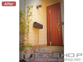 LIXIL ���N�V��(�g�X�e��)�̌��փh�A ���V�F���g 800�^(�ؖڒ�)�@�ЊJ�������}�t�^�C�v �{�H��