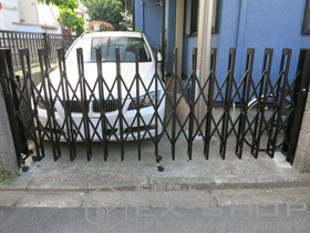 のカーゲート アルシャインII M型Aタイプ ノンレール 片開き 施工例