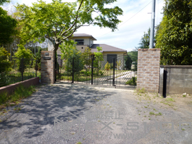 の門扉 ラヴェールV門扉1型 4枚折戸 門柱使用 施工例