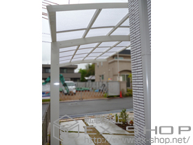 のカーポート レイナポートグラン　積雪〜20cm対応+レイナポートグラン 屋根ふき材補強部品 施工例