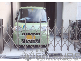 のカーゲート トリップゲート PA型 ノンレール 片開き 施工例