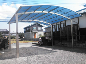 のカーポート レイナツインポートグラン　積雪〜20cm対応+水平式物干し 標準 2本入 施工例