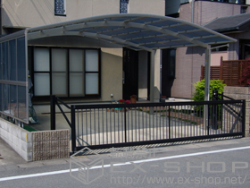 のカーポート レイナツインポートグラン 積雪〜20cm対応+レイナツインポートグラン用 サイドパネル 施工例