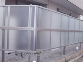 のフェンス・柵 シャレオRP型フェンス 多段柱施工 施工例