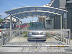 のカーゲート エクスラインアップゲート ワイド 1型 手動式 施工例