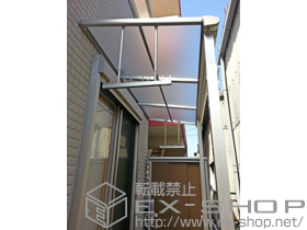 のテラス屋根 ヴェクターテラス F型 テラスタイプ 単体 積雪〜20cm対応＋吊下げ物干し 標準 2本入＋リウッドデッキ200 テラス柱用カバー 施工例