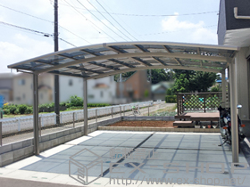 のカーポート カーブポートシグマIII ワイド 積雪〜30cm対応+収納式物干し ロングタイプ 2本入 施工例