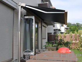 のオーニング・日よけ 彩風CR型 電動リモコン式 独立納まり 施工例