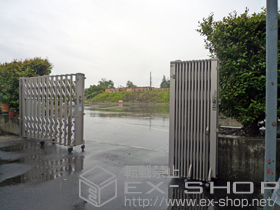 のカーゲート レイオス3型(ペットガード) ノンレール 両開き 23-23W 施工例