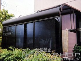 のテラス屋根 ヴェクターテラス R型 テラスタイプ 単体 積雪〜20cm対応+前面パネル　1段仕様 施工例