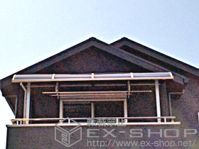 のバルコニー・ベランダ屋根 ライザーテラスII R型 屋根タイプ 単体 積雪〜20cm対応+吊下げ物干し　標準　2本入り+屋根材ホルダー　 施工例