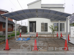 のカーポート レイナツインポートグラン　積雪〜20cm対応+レイナツインポートグラン用 屋根ふき材補強部品(2セット) 施工例