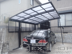 のカーポート レイナポートグラン　積雪〜20cm対応+レイナポートグラン用 サイドパネル 施工例