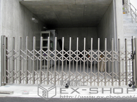 のカーゲート トリップゲート ペットガード型 ノンレール 片開き33S 施工例