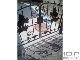 の門扉 ディズニー門扉プーさんA型 両開き 75角門柱式 施工例