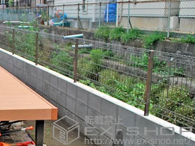 LIXIL ���N�V��(TOEX)�̃t�F���X�E��E�� �n�C�O���b�h�t�F���XUF8�^ �{�H��