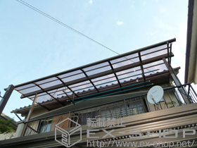 のテラス屋根 ライザーテラスII R型 テラスタイプ 単体 積雪〜20cm対応+吊下げ物干し　ワイド　標準2本入り 施工例