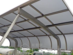 LIXIL リクシル(トステム)のカーポート テールポートシグマIII 積雪～30cm対応+着脱式サポート+屋根材ホルダー 施工例