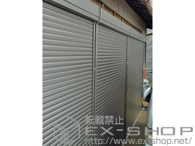 のガレージシャッター ガレージシャッタークワトロ 電動式 外部付タイプ 施工例