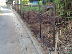 のフェンス・柵 メッシュフェンス M0 間仕切りタイプ 施工例