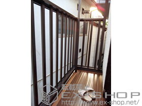 のバルコニー ビューステージHスタイル 縦太格子 単体 屋根置き式 施工例