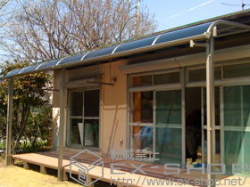 のテラス屋根 ライザーテラスII R型 テラスタイプ 連棟 積雪〜20cm対応 施工例