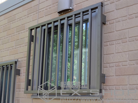 の面格子・窓格子 高強度面格子 縦格子 施工例