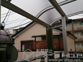 のバルコニー・ベランダ屋根 ヴェクターテラス R型 屋根タイプ 単体 積雪〜20cm対応+吊り下げ物干し 標準 2本入 施工例