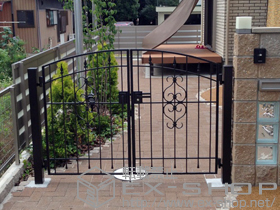 の門扉 コラゾン1型 両開き　柱使用 施工例