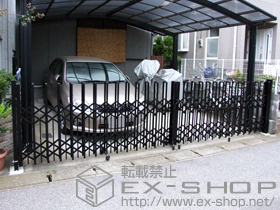 のカーゲート トリップゲート ペットガード型 ノンレール 両開き 52W(26S+26M) 施工例