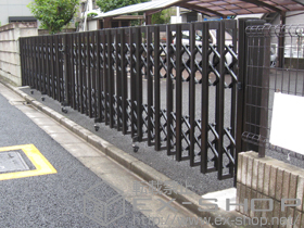 のカーゲート アルシャインII HW型Aタイプ ノンレール 両開き 施工例