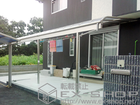 のテラス屋根 ヴェクターテラス R型 1500 テラスタイプ 連棟 積雪〜50cm対応+吊り下げ式物干し ロング 2本入 施工例