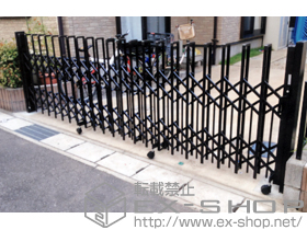 のカーゲート トリップゲート ペットガード型 ノンレール 片開き 40S 施工例