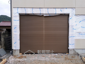 のガレージシャッター ガレージシャッタークワトロ 電動式 内部付木造用躯体直付タイプ 施工例