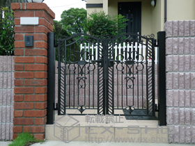 の門扉 フェスタB型 両開き　柱使用 施工例