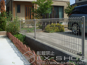 のフェンス・柵 イーネットフェンス2M型 間仕切りタイプ 施工例