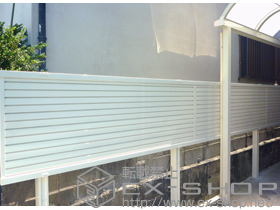 のフェンス・柵 エクスラインフェンス7型 2段支柱施工 施工例