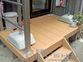 のウッドデッキ リウッドデッキ 200+シンプルモダンデッキフェンス2型＜横格子2本タイプ＞+ リウッドステップ5型 Sタイプ(2段) 施工例